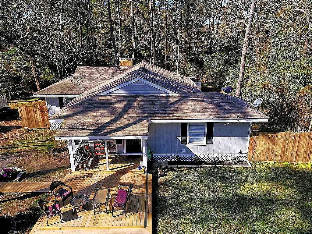 3 bed, 1.5 bath, 1340 sqft, $1,850 — Photo 2