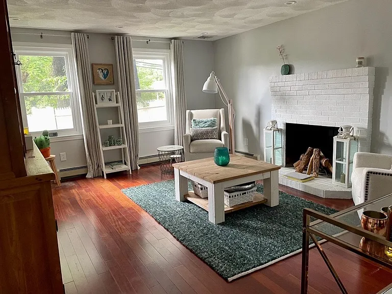 18 Pond St — Photo 14