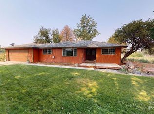 7040 Jackson Rd, Winnemucca, NV 89445