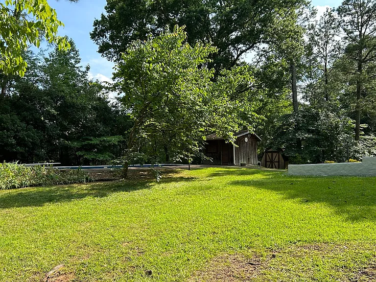 504 Stoney Brook Dr SW — Photo 25