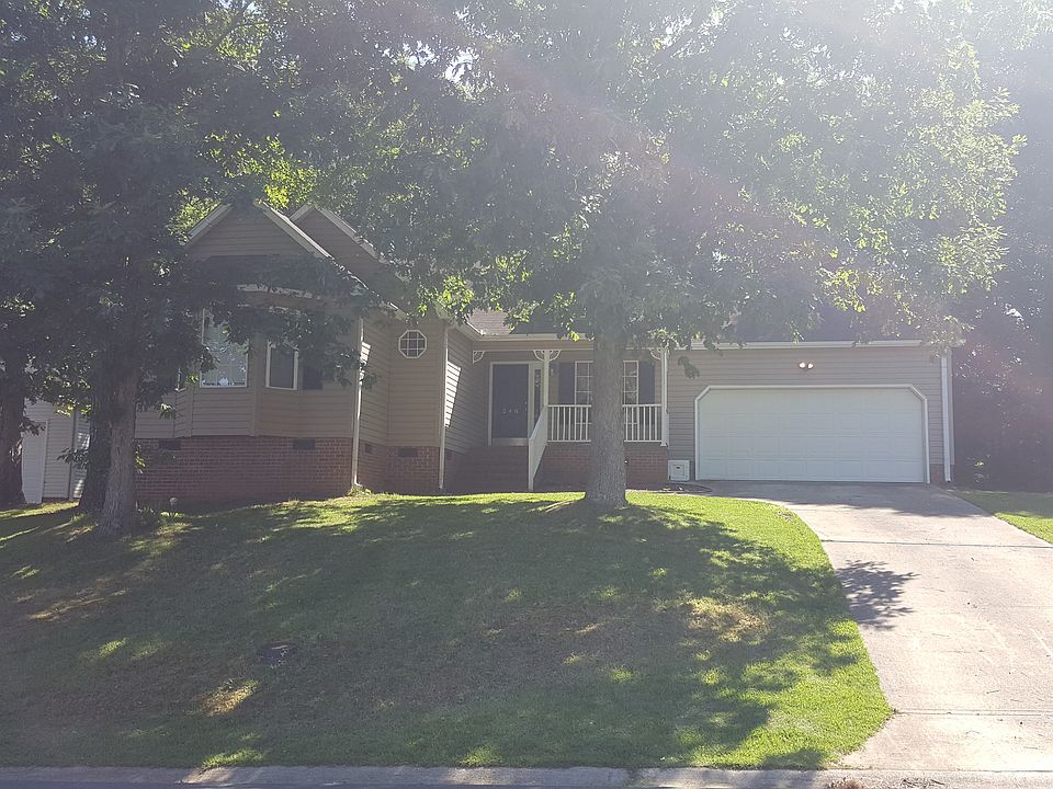 1st image of 248 Oak Valley Dr