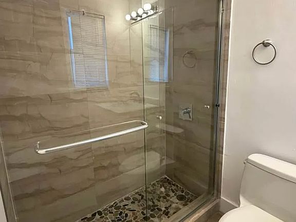3rd image of 310 NE 82nd St #0