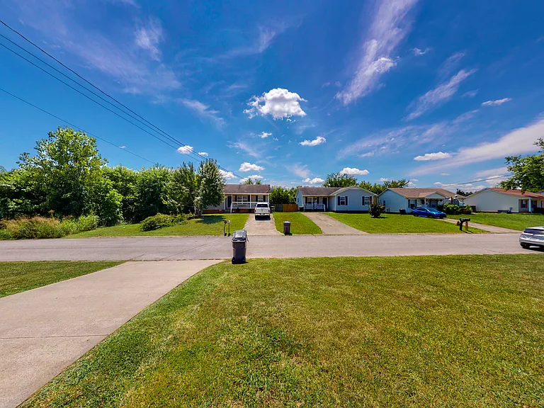 344 Pioneer Dr — Photo 19