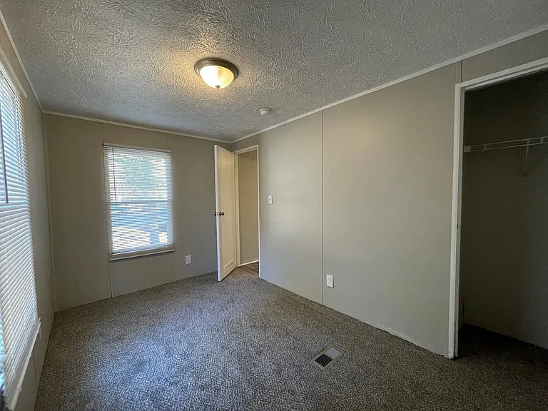 Evergreen Estates — Photo 49