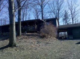 43 Oak Rd, Pine Grove, PA 17963