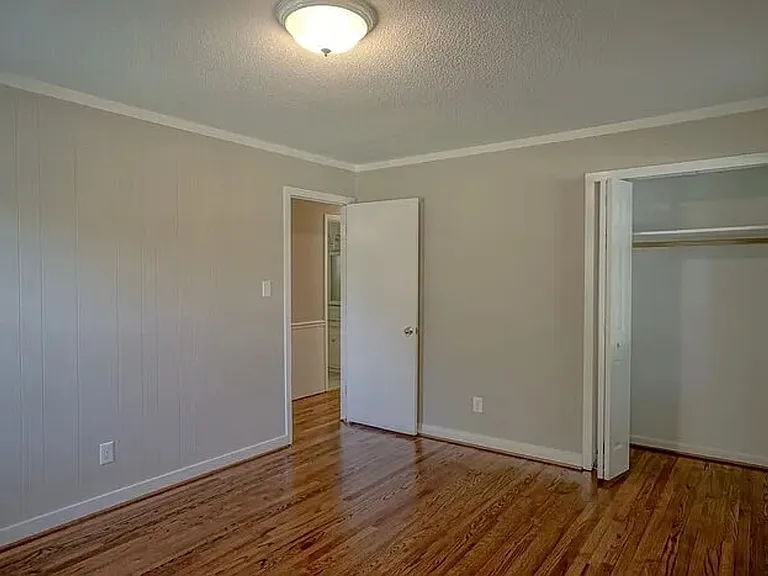 112 Old Meadowbrook Dr — Photo 16