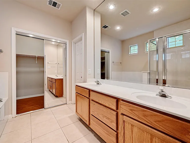 411 W Saint Elmo Rd #34 — Photo 18