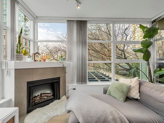 5th image of 189 National Ave #205