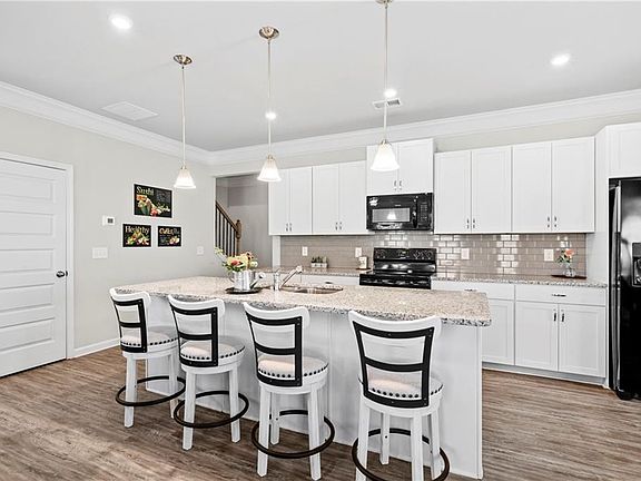 3rd image of 103 Waterside Dr