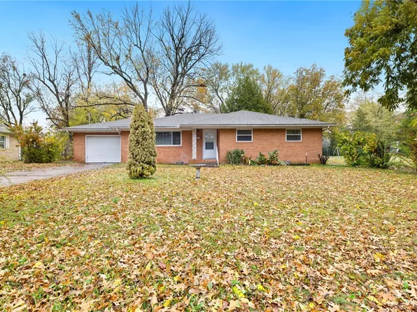 1104 Cheatham Ave, Springdale, AR 72764