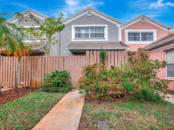 12363 NW 13th Ct, Pembroke Pines, FL 33026