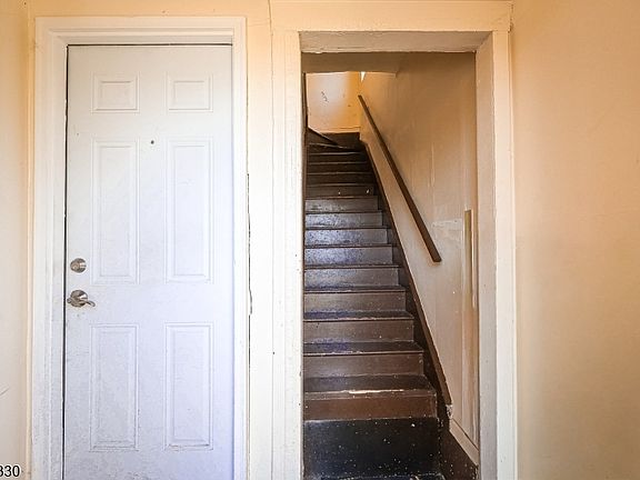 2nd image of 581 S 17Th St
