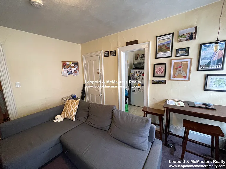 24 Mt. Vernon St apartment — Photo 34