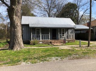 210 Poplar Ave E, Wynne, AR 72396