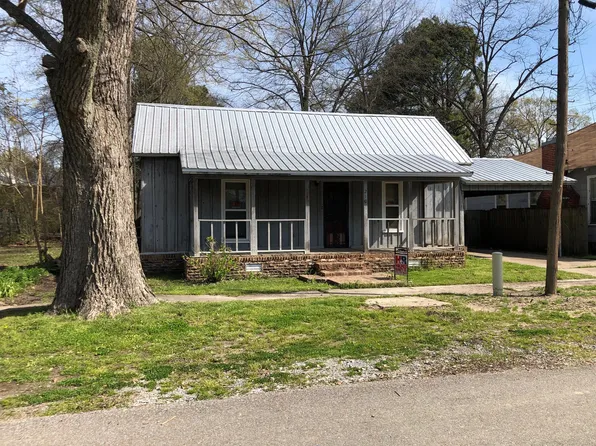 210 Poplar Ave E, Wynne, AR 72396