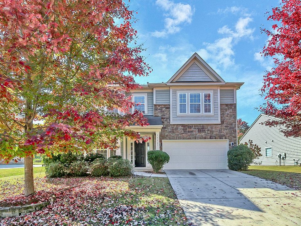 Gorgeous spacious Steele Creek home!