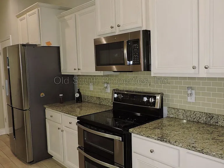 4221 Essex Terrace Cir — Photo 7