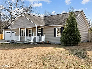 702 Buster Ct — Photo 2