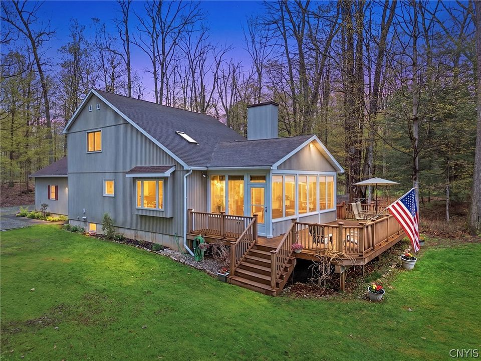 1st image of 7566 Old Woods Rd