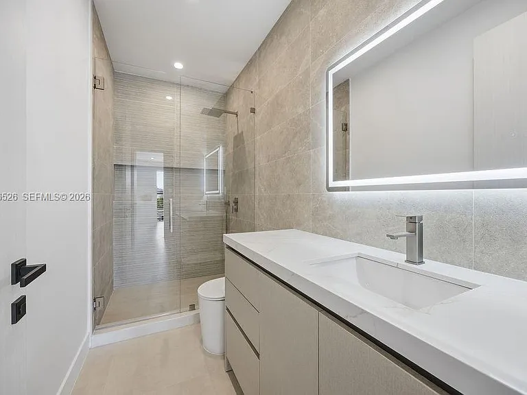 1337 NE 13th Ave #1337 — Photo 50
