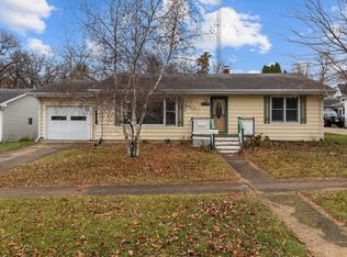 139 Leffert St, Berlin, WI 54923