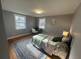 74 N Whitney St #1, Amherst, MA 01002