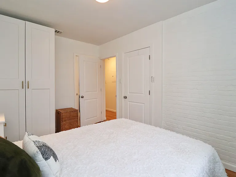 206 Beacon Ave #2 — Photo 19