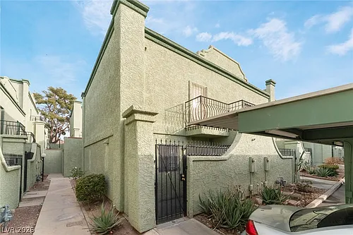 7084 Burcot Ave #J21 Photo 1 7084 Burcot Ave #J21 Photo 1