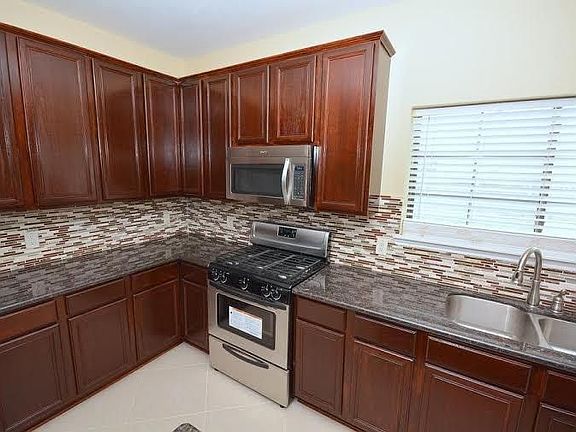 4th image of 1606 Canyon Terrace Ct