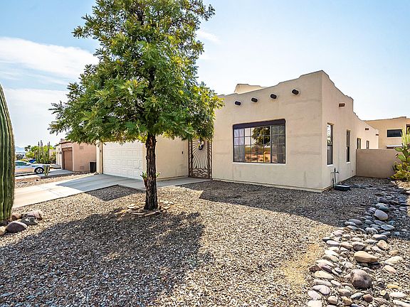3rd image of 9351 N Camino De La Tierra