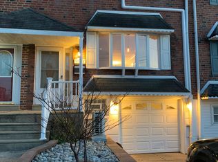 12425 Dunks Ferry Rd, Philadelphia, PA 19154