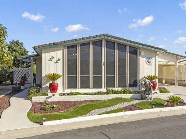 36 Poinsettia Gardens Dr, Ventura, CA 93004