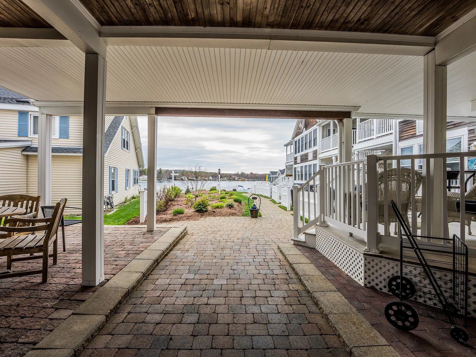 3 bed, 626 sqft, $6,000 — Photo 3