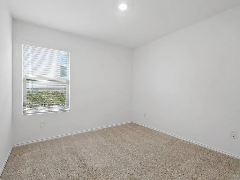 8400 High Robin Ave — Photo 11