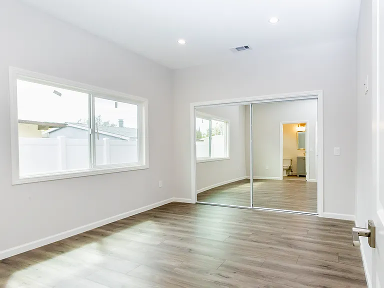 7909 Aura Ave — Photo 7