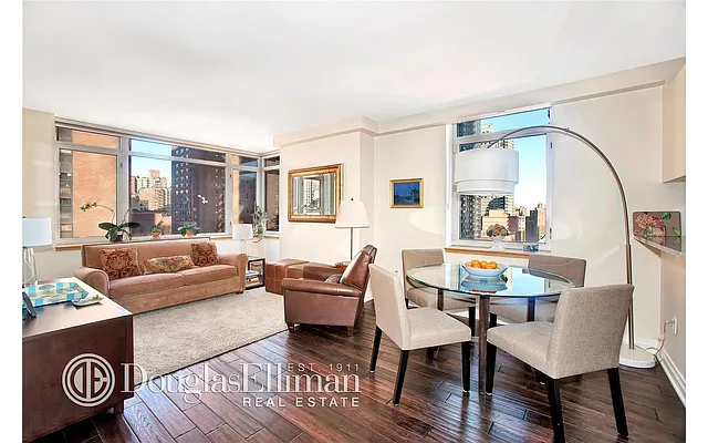 Sold by Douglas Elliman | media 25