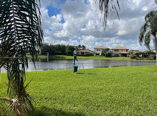 11200 SW 13th St APT 103, Hollywood, FL 33025