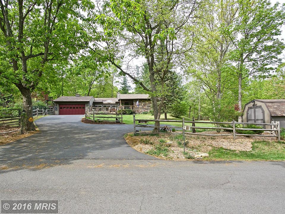 1st image of 15752 Wakefield Ct