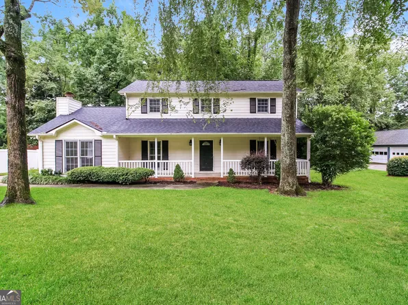 6176 Pinewood Dr SE, Covington, GA 30014