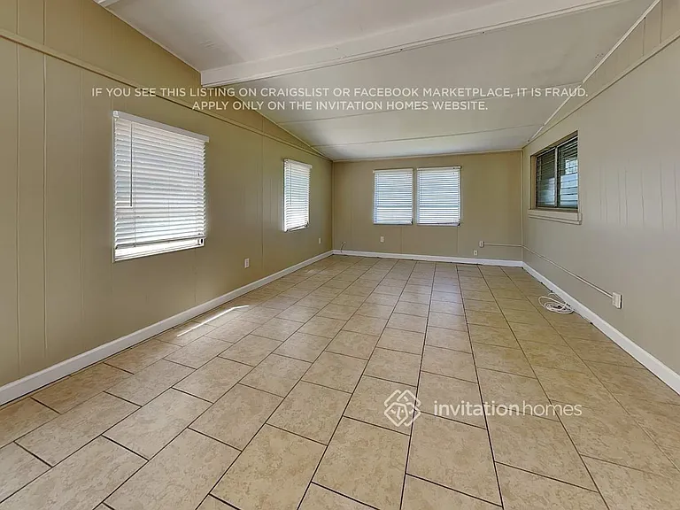 3652 Prado Dr — Photo 7