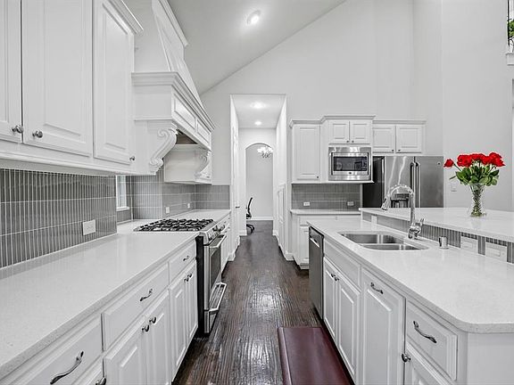 5th image of 5936 Lightfoot Ln