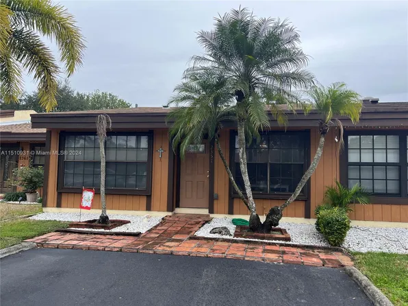 2351 Poinsetta Ct #2351, Hollywood, FL 33026