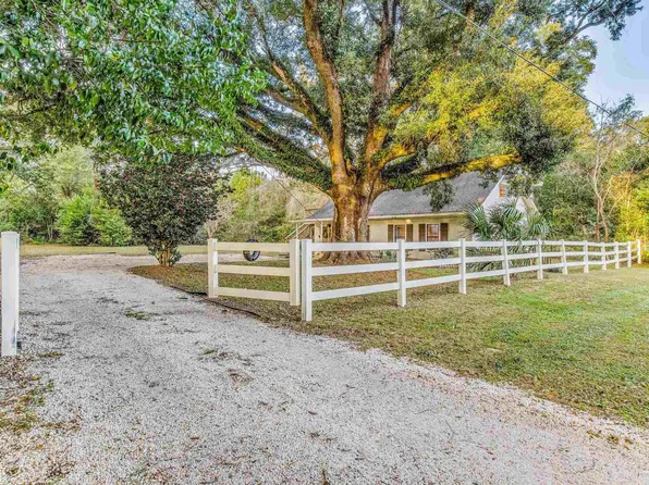 116 Cummings Rd, Pensacola, FL 32503