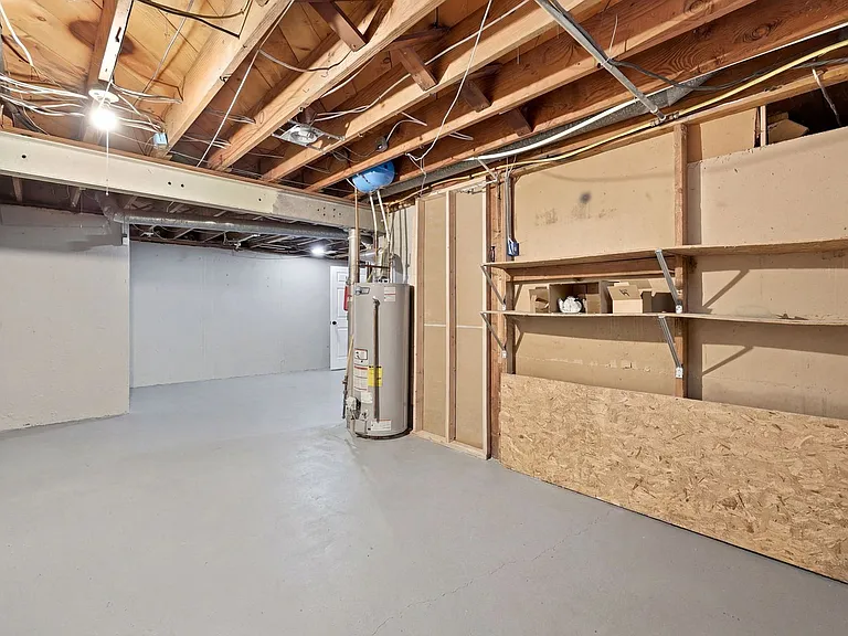 2602 NW 86th St — Photo 33