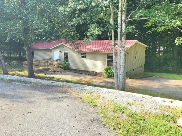 1541 Park Ridge Dr, Seneca, SC 29672