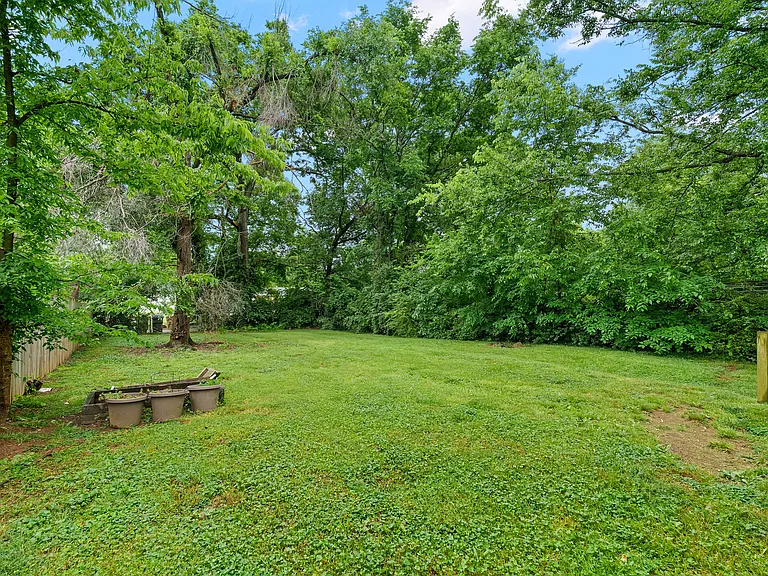 1425 Stainback Ave — Photo 6