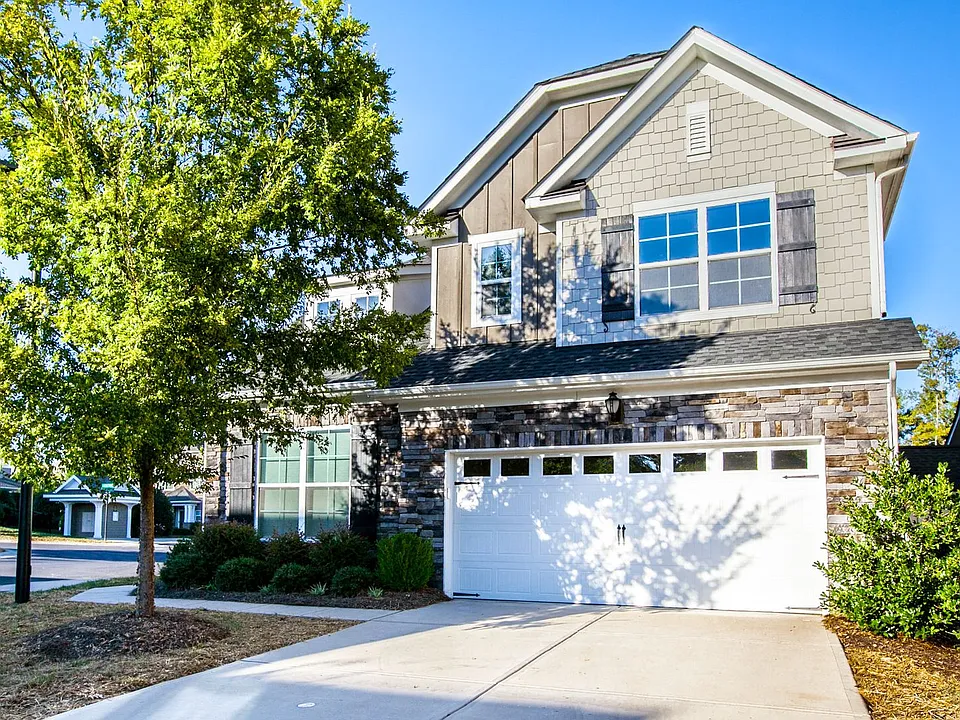 5818 Glenmore Garden Dr