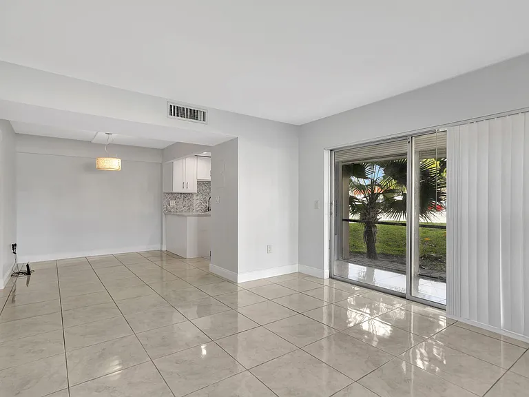 4156 Inverrary Dr #111 — Photo 12