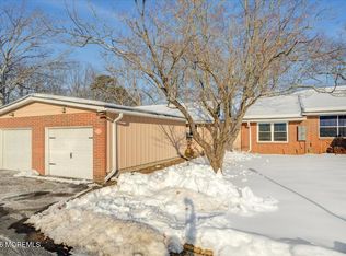 60 Buckingham Dr, Lakewood, NJ