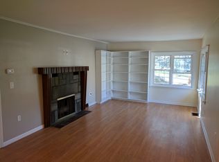 108 Brook Rd, Pittsford, NY 14534